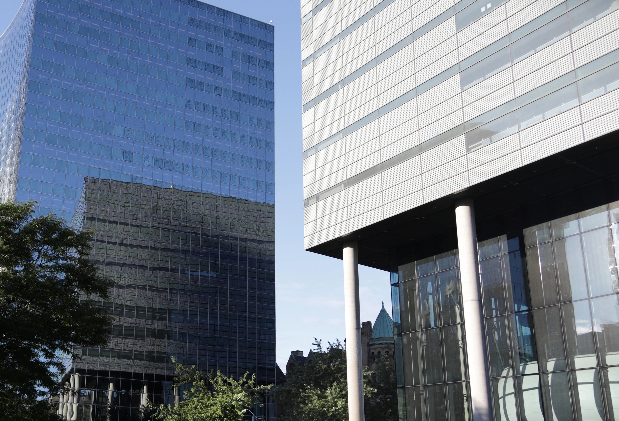 Toronto buildings in the Discovery District